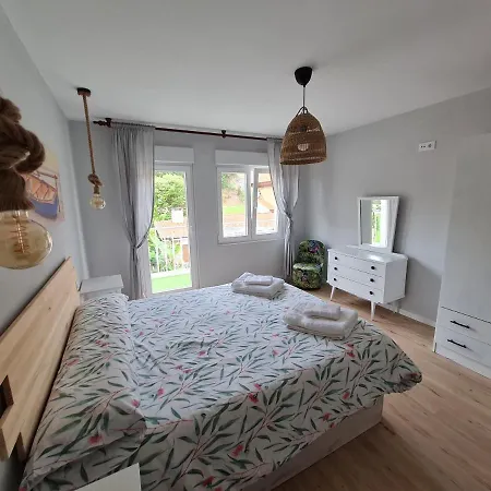 Frente A La Playa Con Vistas Al Mar En Barro, Llanes